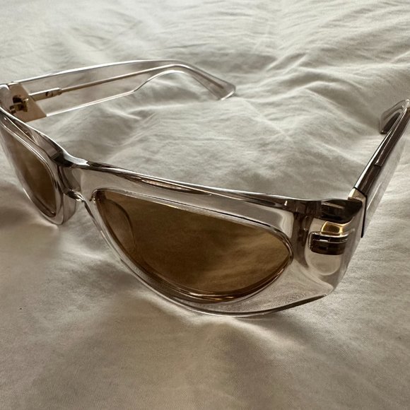 BANBE SUNGLASSES - Smoky Gray - Picture 3 of 7